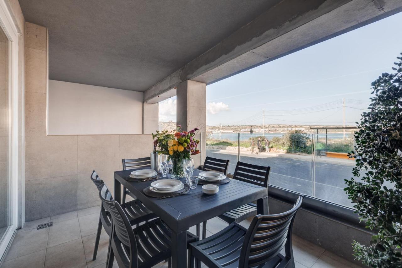 9Ten11 Seafront By Homely Mellieha Exterior photo
