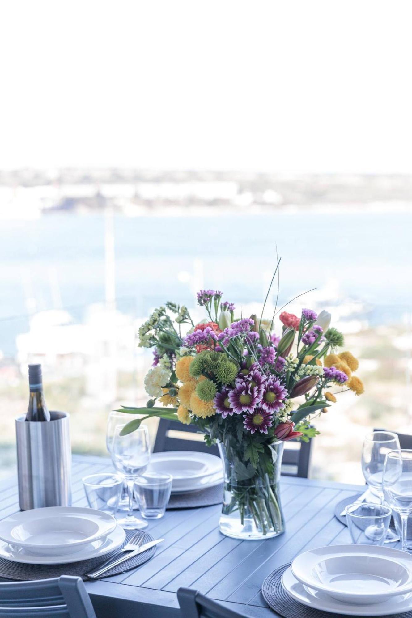 9Ten11 Seafront By Homely Mellieha Exterior photo