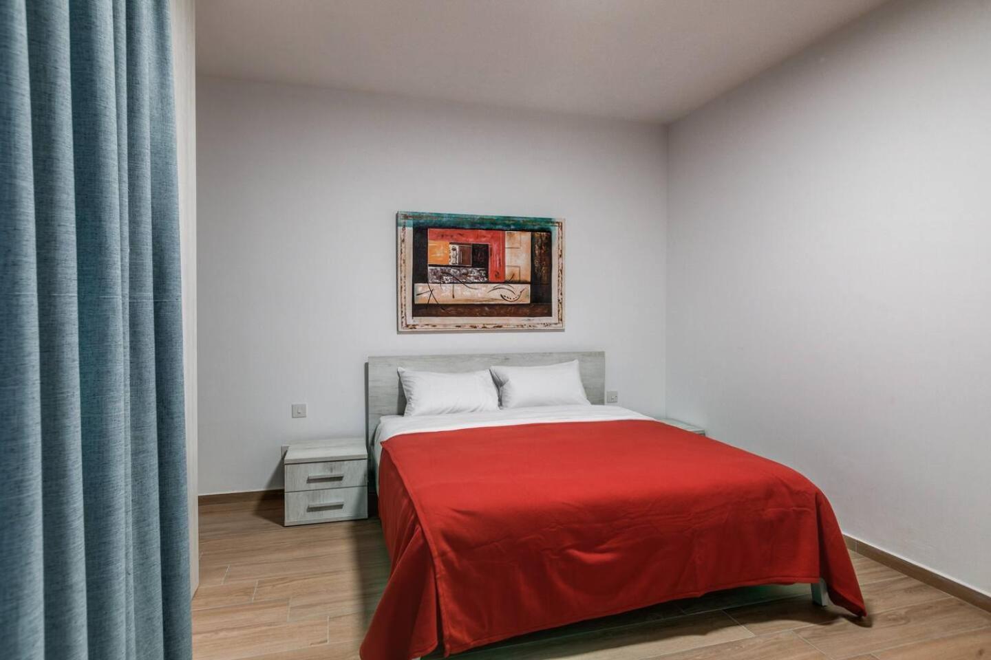 9Ten11 Seafront By Homely Mellieha Exterior photo